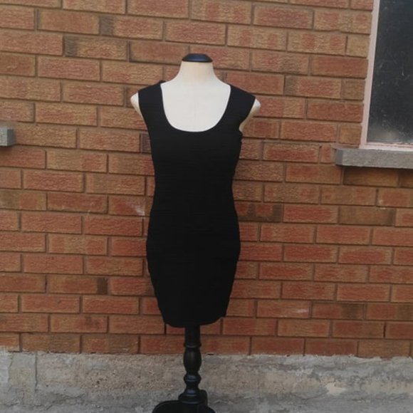 Bodycon dress - Picture 1 of 6